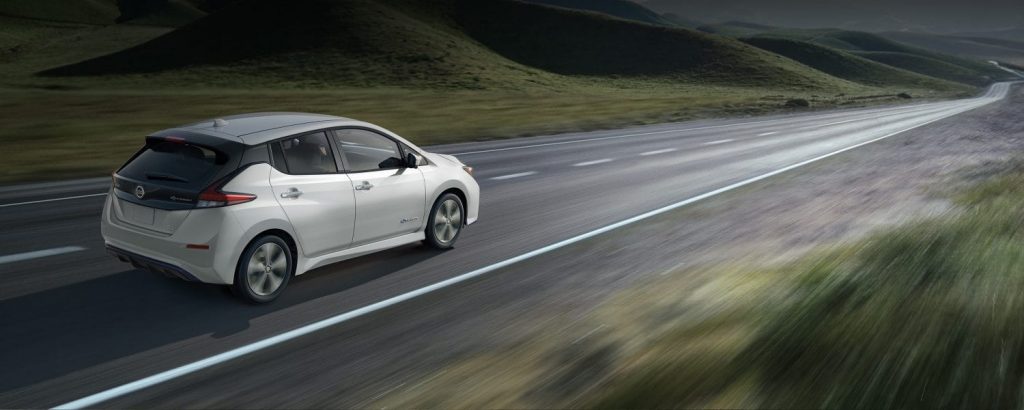 2019-nissan-leaf-range-19tdipace201.jpg.ximg.l_full_m.smart