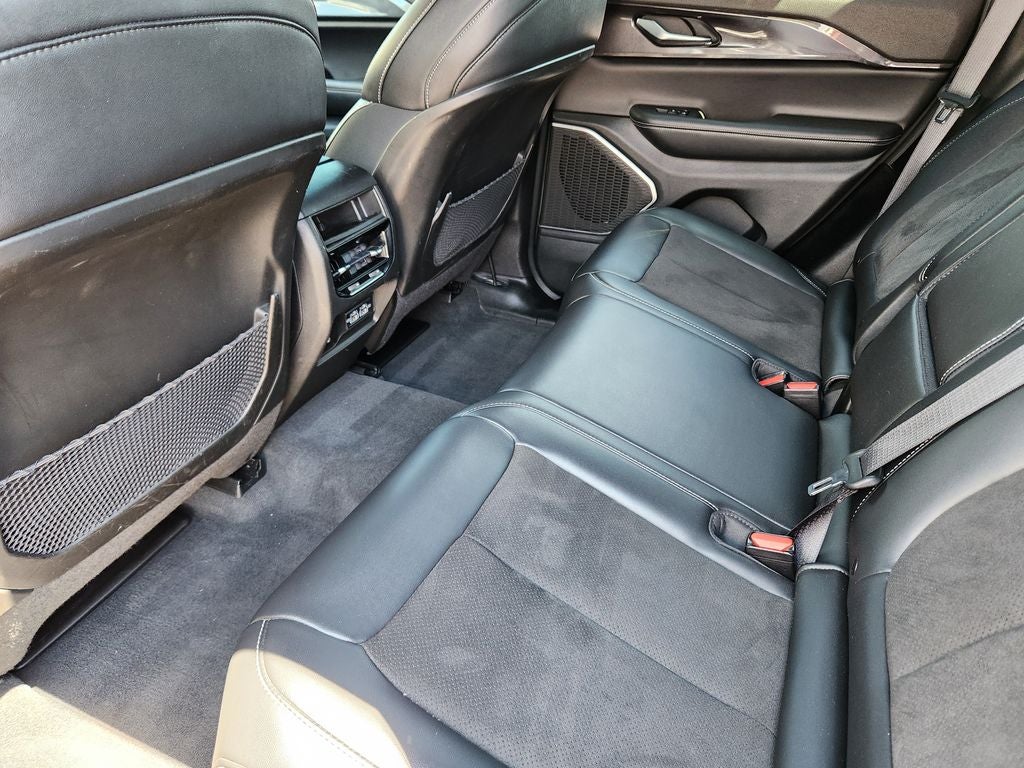 2022 Jeep Grand Cherokee Altitude