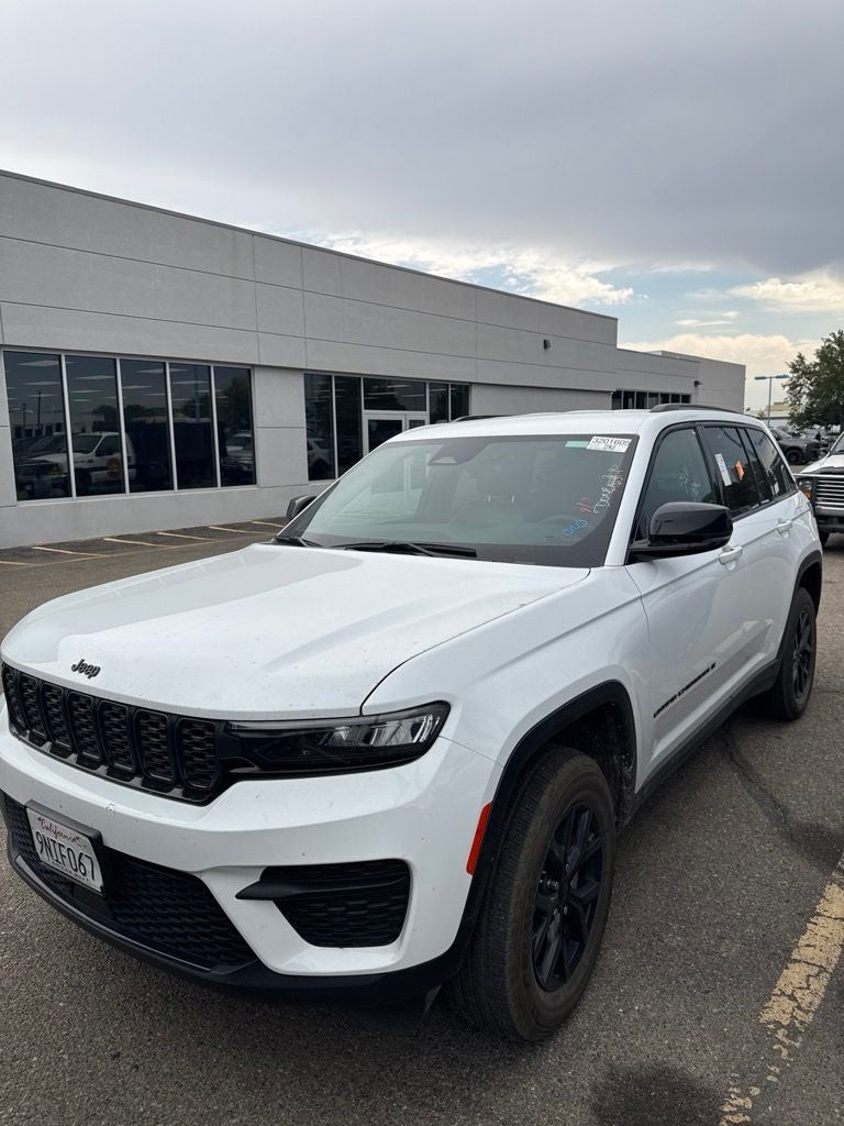 2025 Jeep Grand Cherokee Altitude