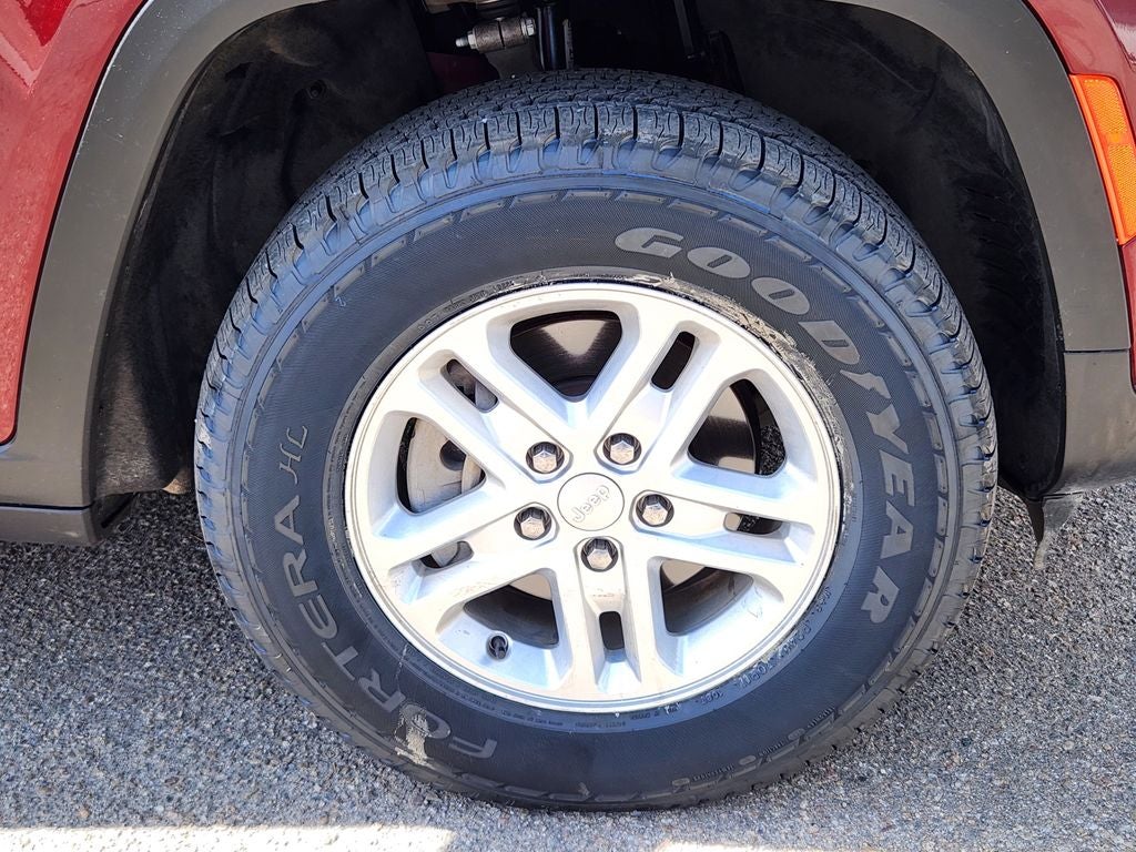 2023 Jeep Grand Cherokee Laredo