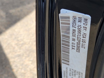 2023 RAM 1500 Classic SLT Crew Cab 4x4 5'7' Box