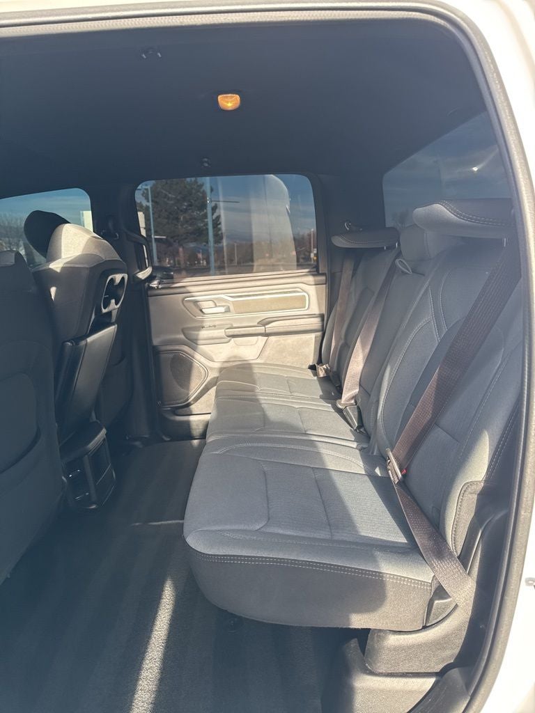 2022 RAM 1500 Big Horn Crew Cab 4x4 5'7' Box