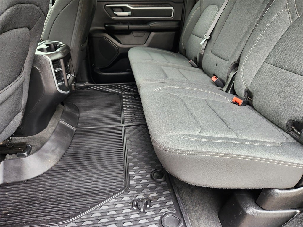 2020 RAM 1500 Big Horn Crew Cab 4x4 5'7' Box