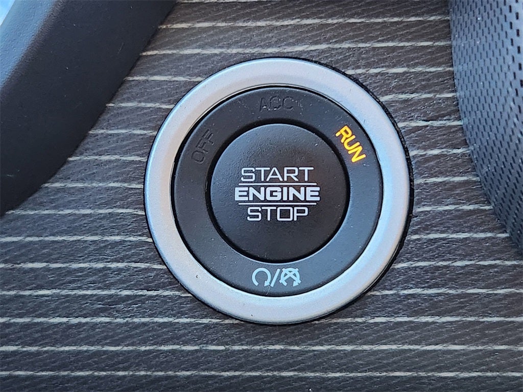 2021 RAM 1500 Limited Crew Cab 4x4 5'7' Box