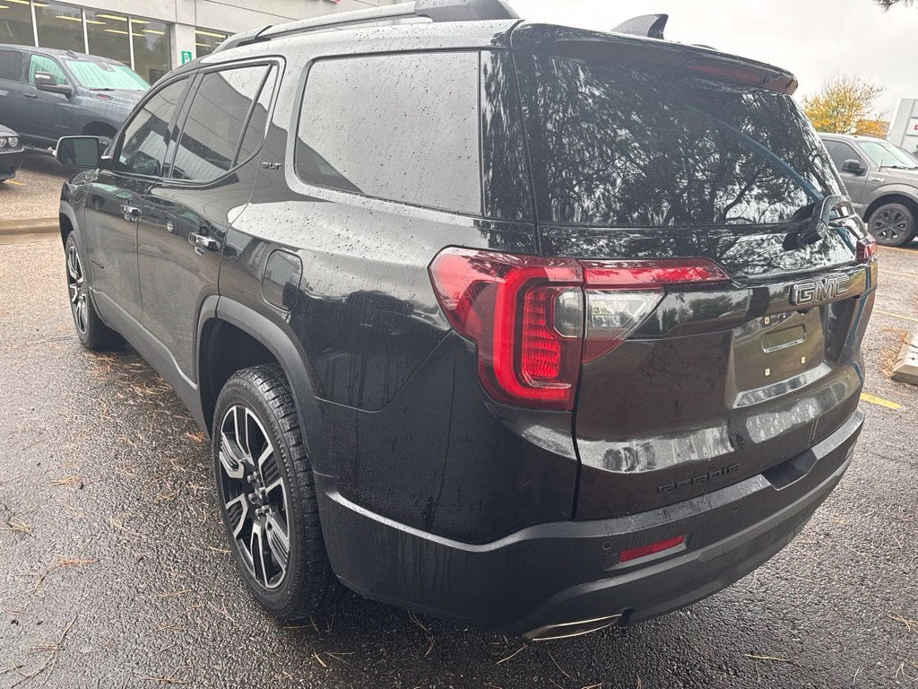 2021 GMC Acadia SLT