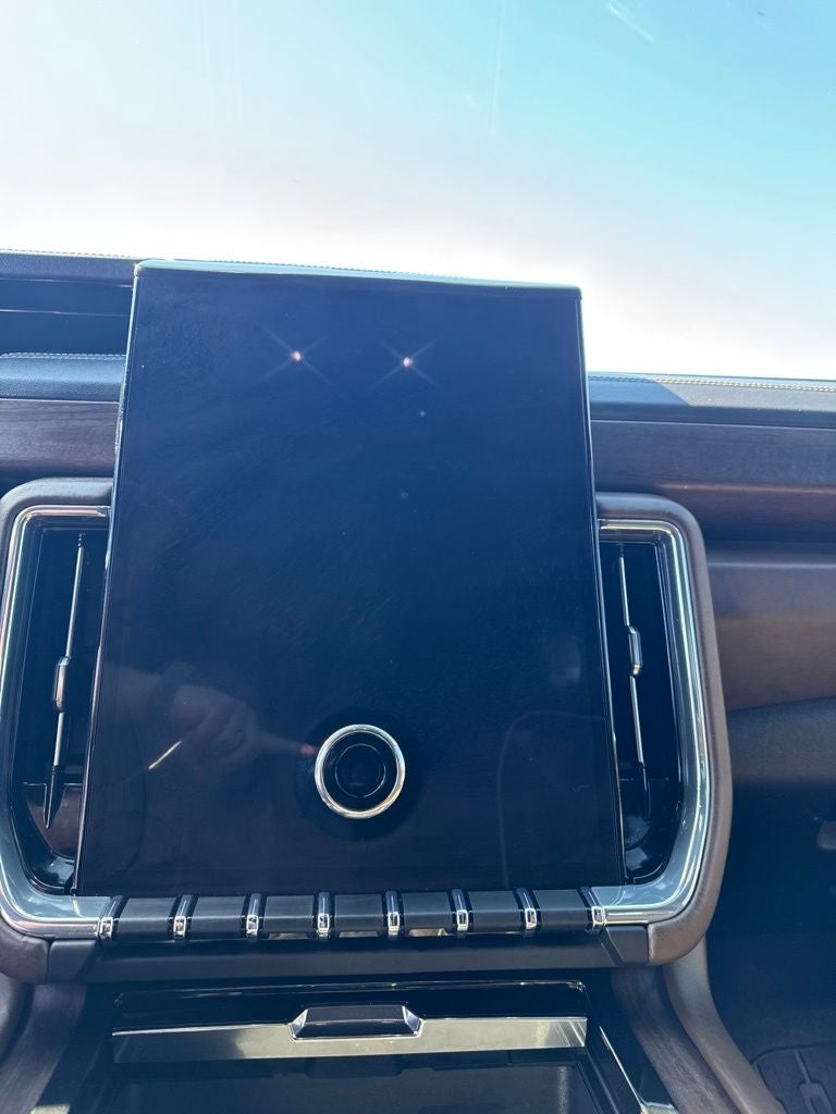 2025 GMC Yukon Denali Ultimate