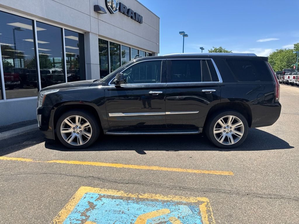 2017 Cadillac Escalade Luxury