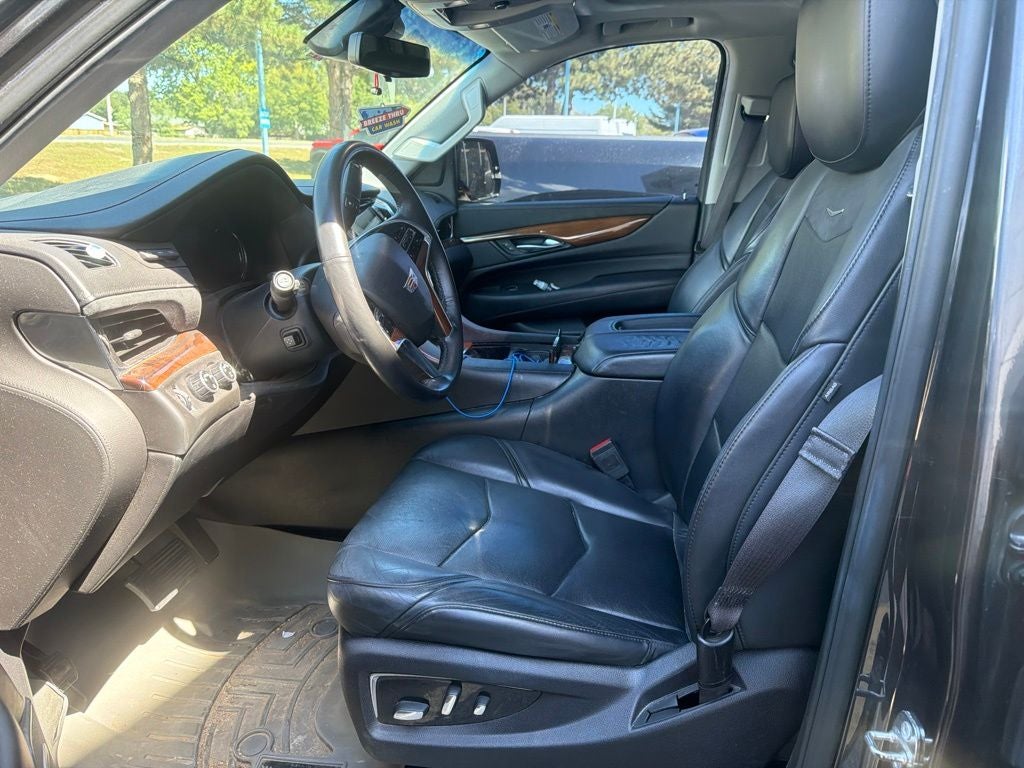 2017 Cadillac Escalade ESV Luxury