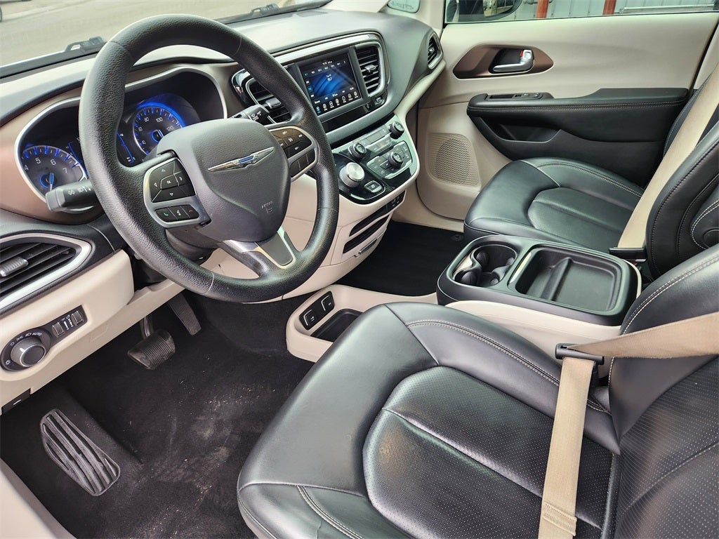 2020 Chrysler Voyager LXI