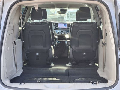 2024 Chrysler Pacifica Hybrid Select