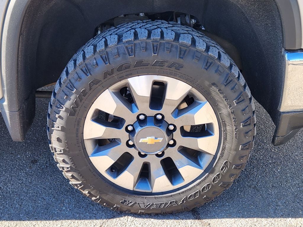 2022 Chevrolet Silverado 2500HD 4WD Crew Cab Standard Bed LT