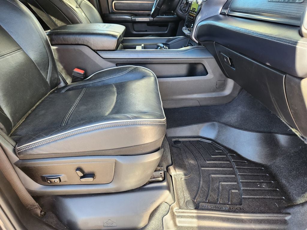 2019 RAM 3500 Limited Crew Cab 4x4 8' Box