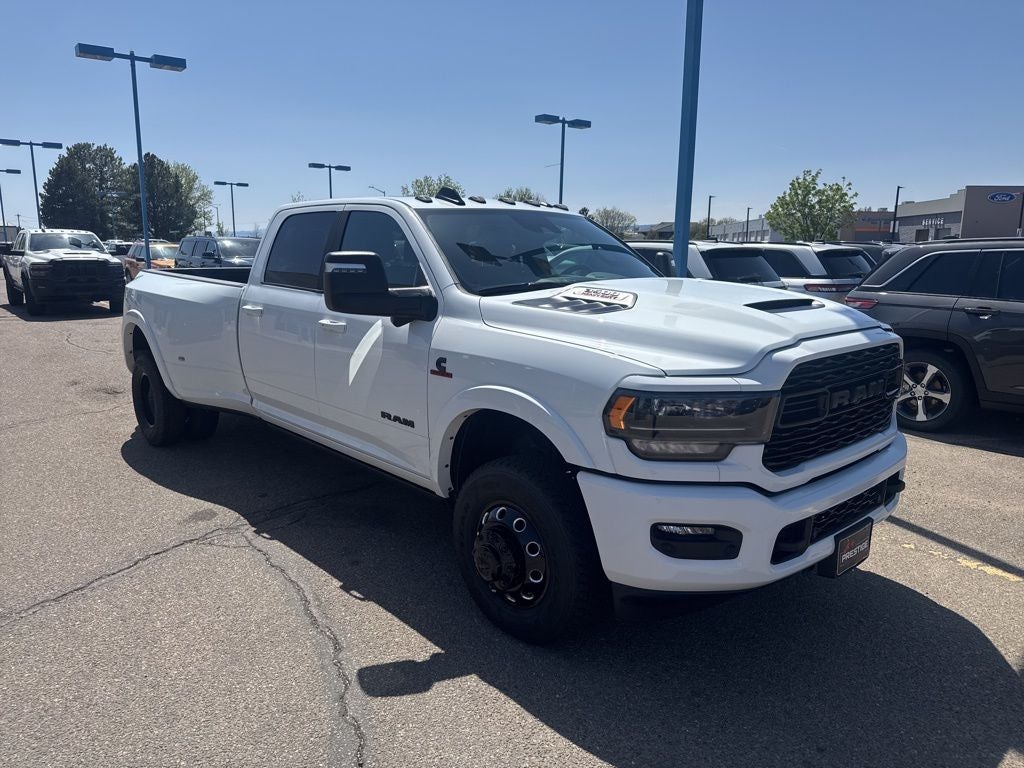 2024 RAM 3500 Limited Crew Cab 4x4 8' Box