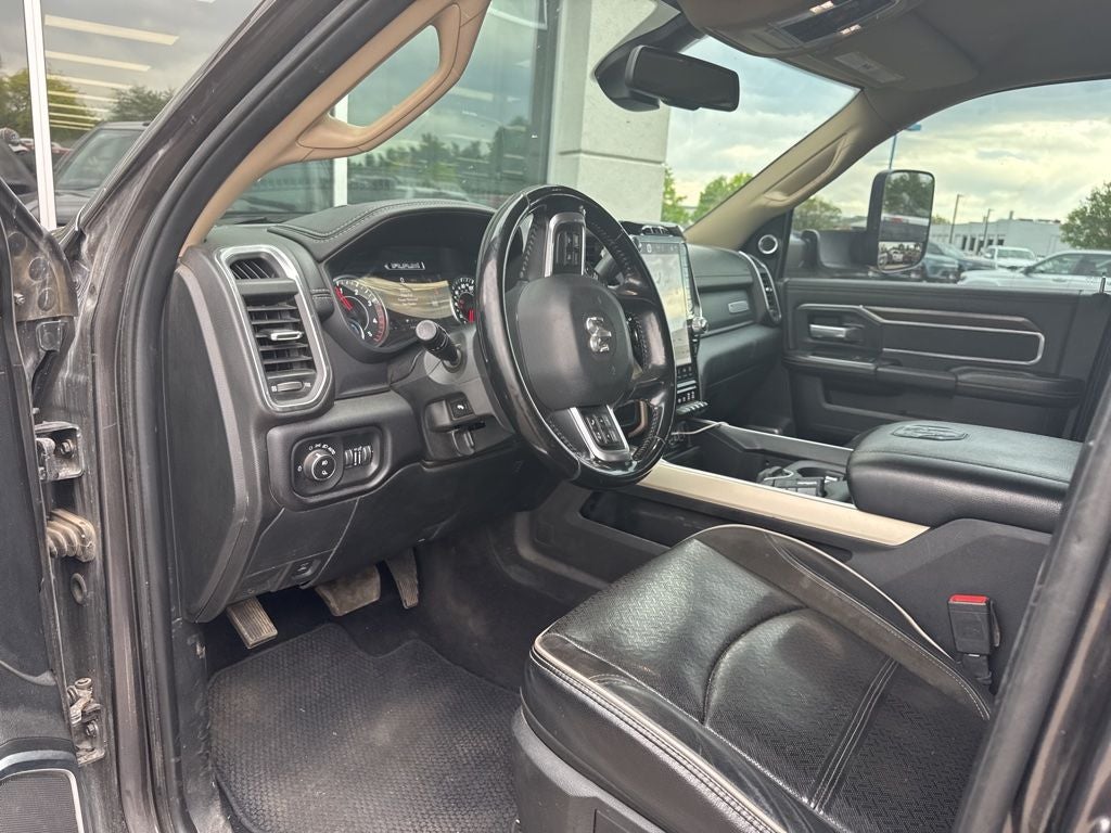 2022 RAM 2500 Laramie Crew Cab 4x4 6'4' Box