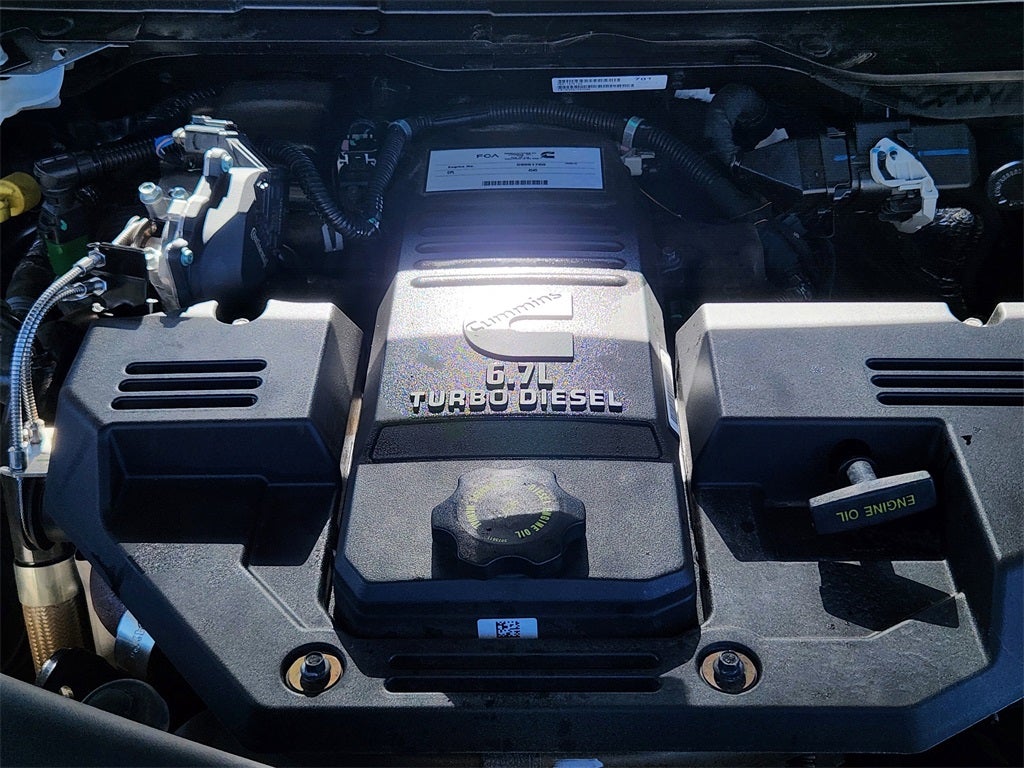 2019 RAM 2500 Tradesman Crew Cab 4x4 8' Box