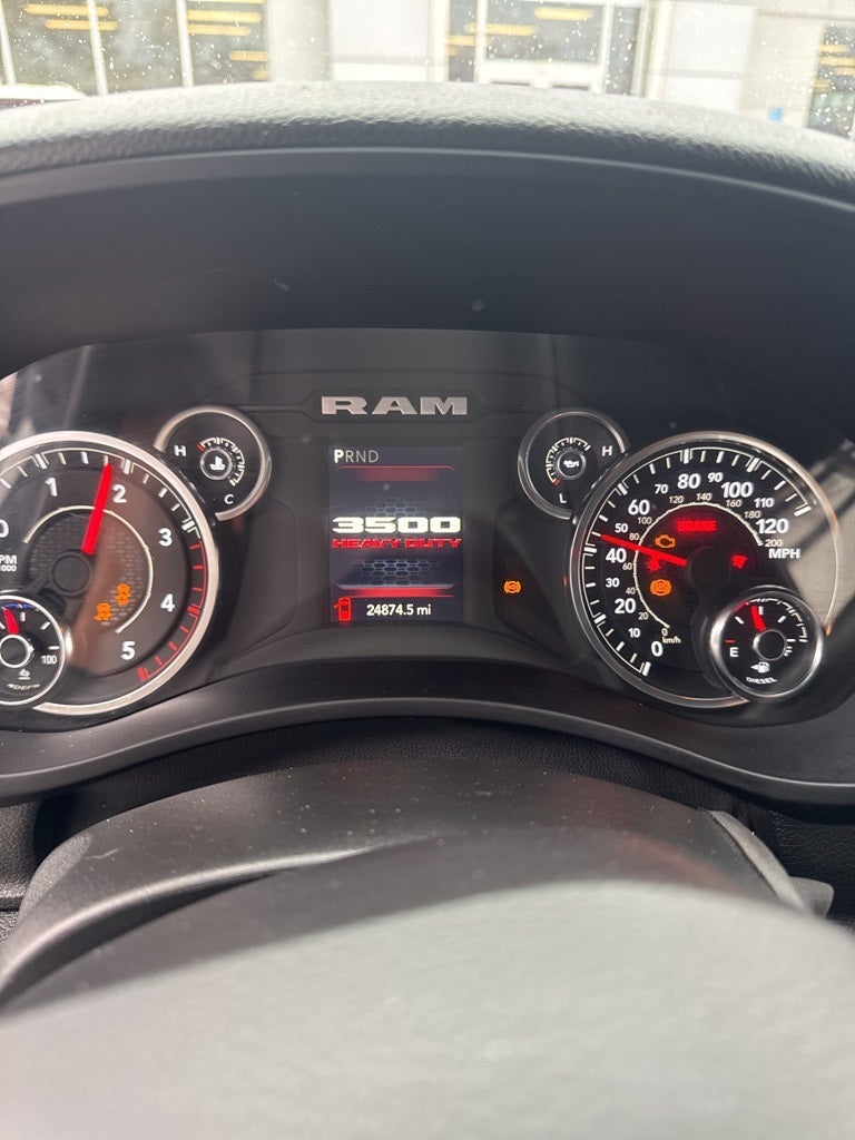 2024 RAM 3500 Chassis Tradesman/SLT/Laramie/Limited