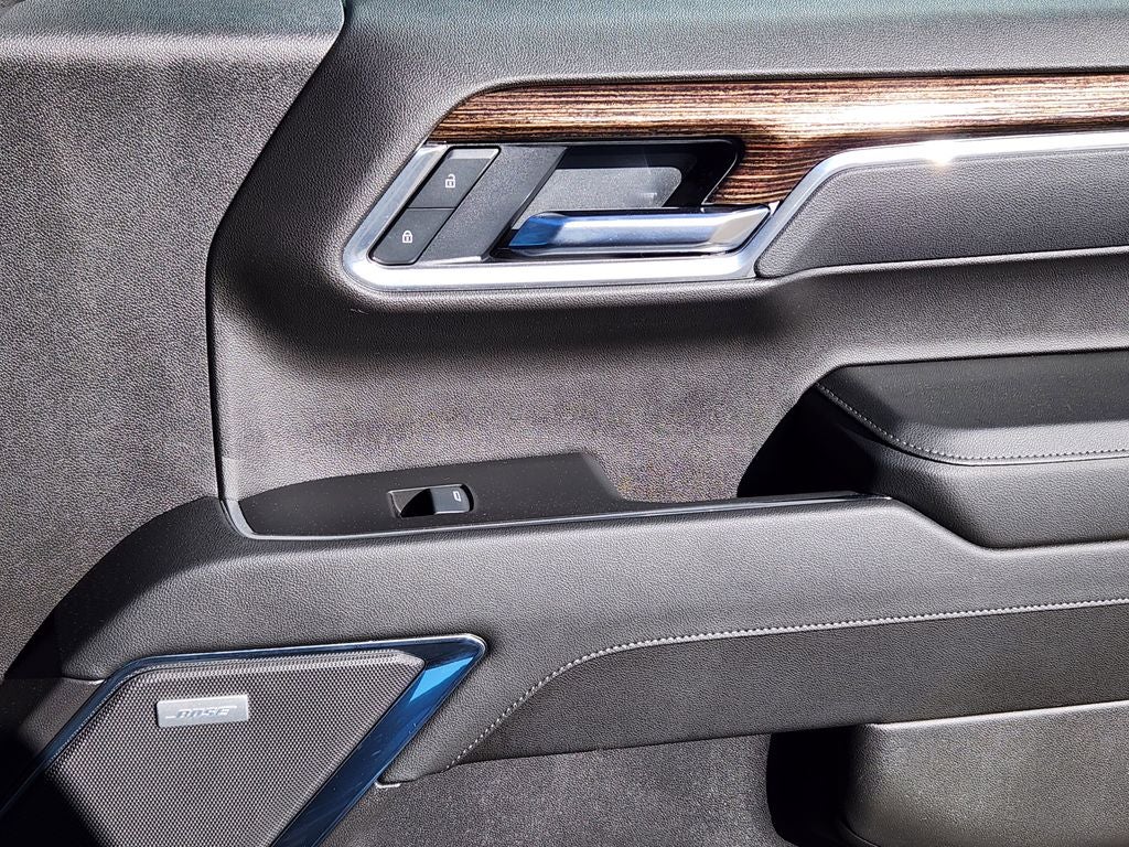 2025 GMC Sierra 1500 4WD Crew Cab Standard Box Elevation