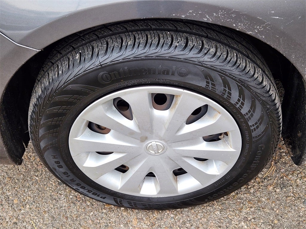 2019 Nissan Versa 1.6 S+