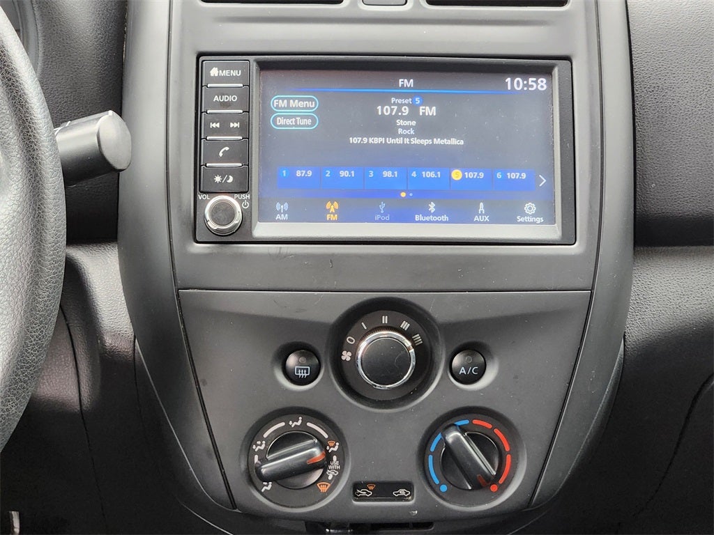 2019 Nissan Versa 1.6 S+
