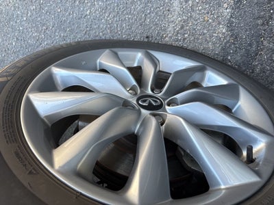 2022 INFINITI QX50 LUXE AWD