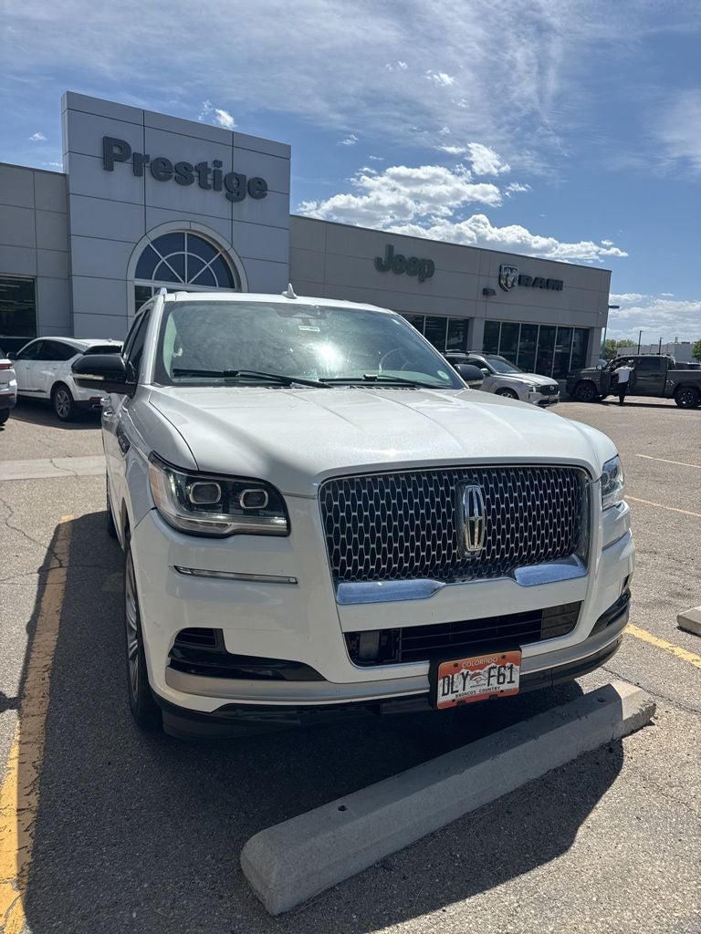2022 Lincoln Navigator Standard