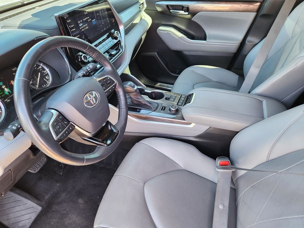 2021 Toyota Highlander Platinum