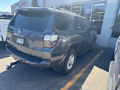2022 Toyota 4Runner SR5