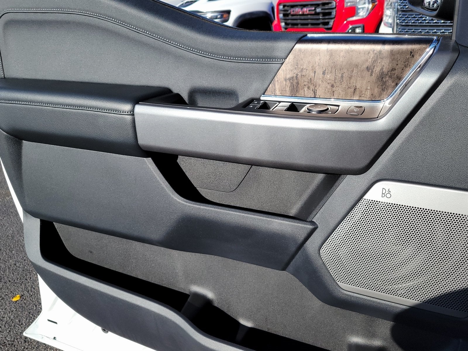 2025 Ford F-350SD Lariat