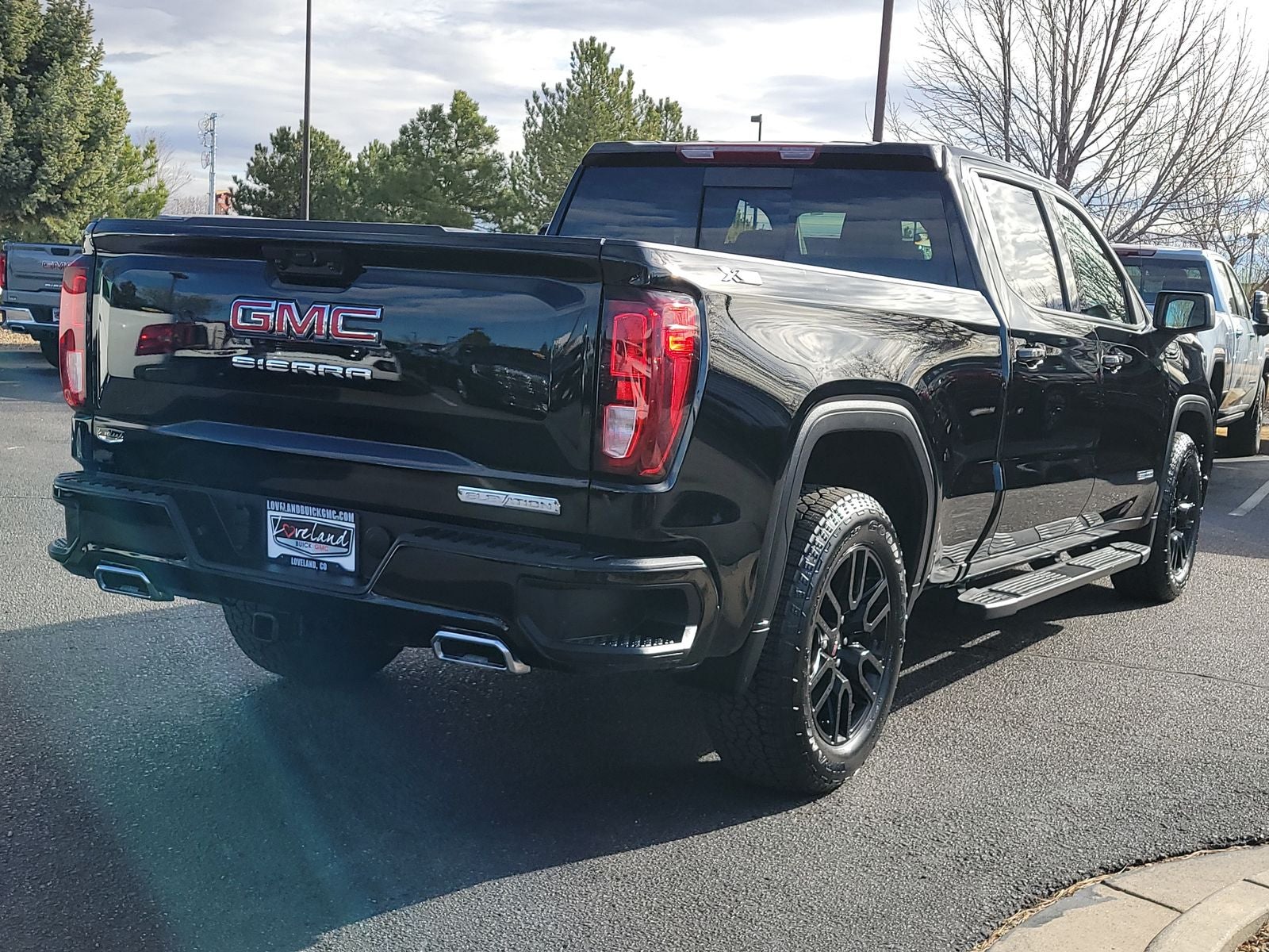 2025 GMC Sierra 1500 Elevation