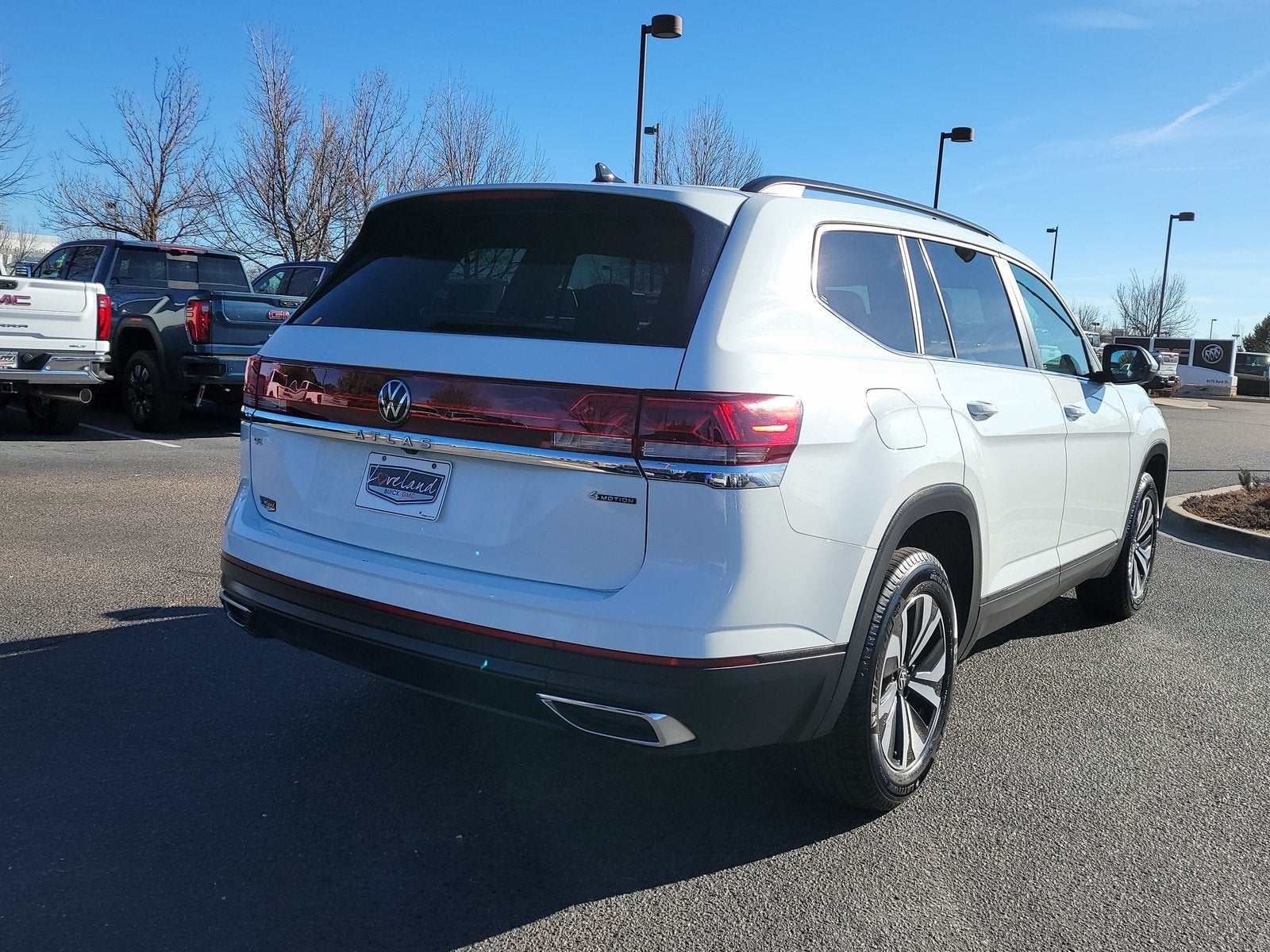 2024 Volkswagen Atlas 2.0T SE