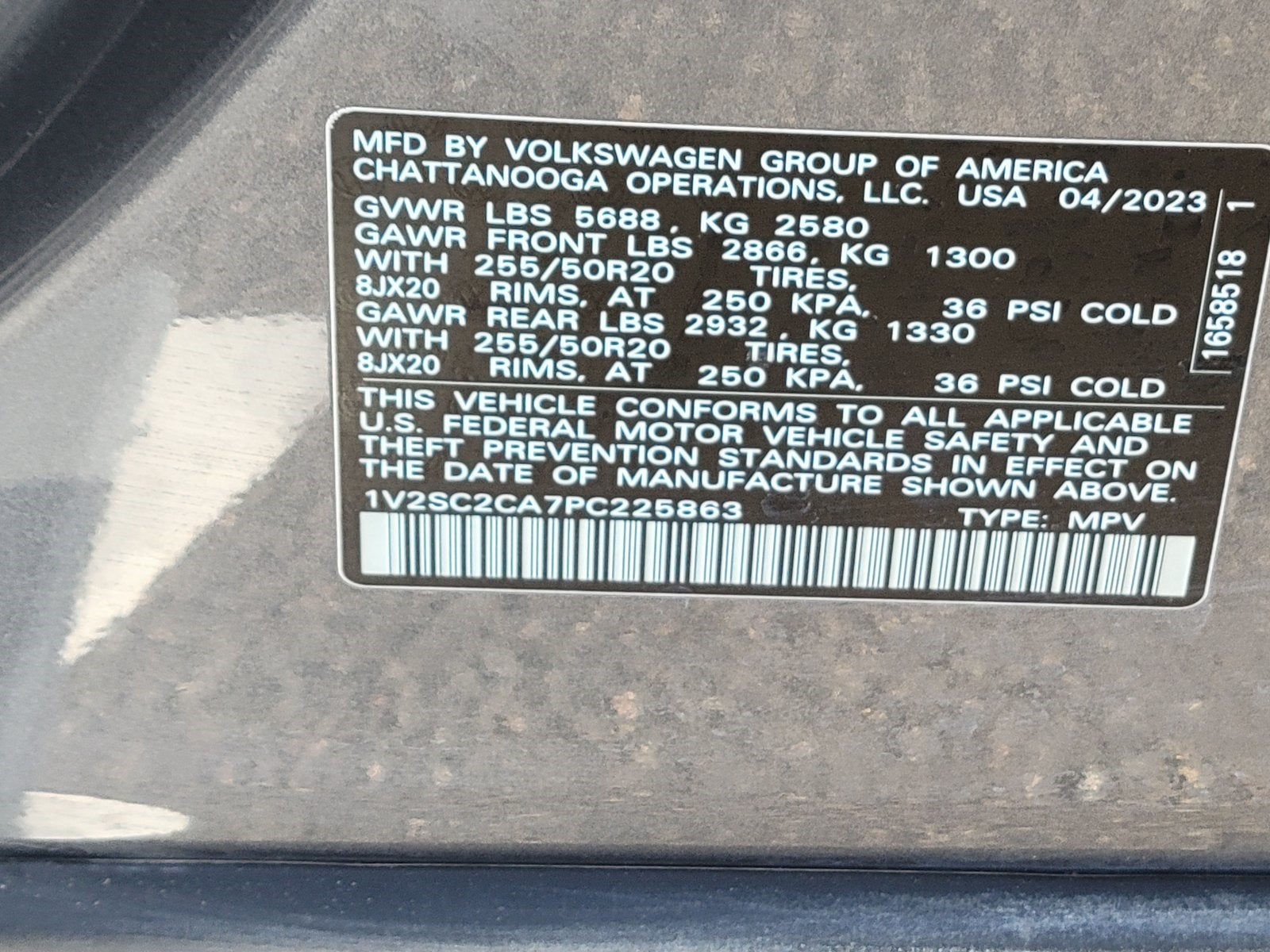 2023 Volkswagen Atlas Cross Sport 2.0T SEL R-Line