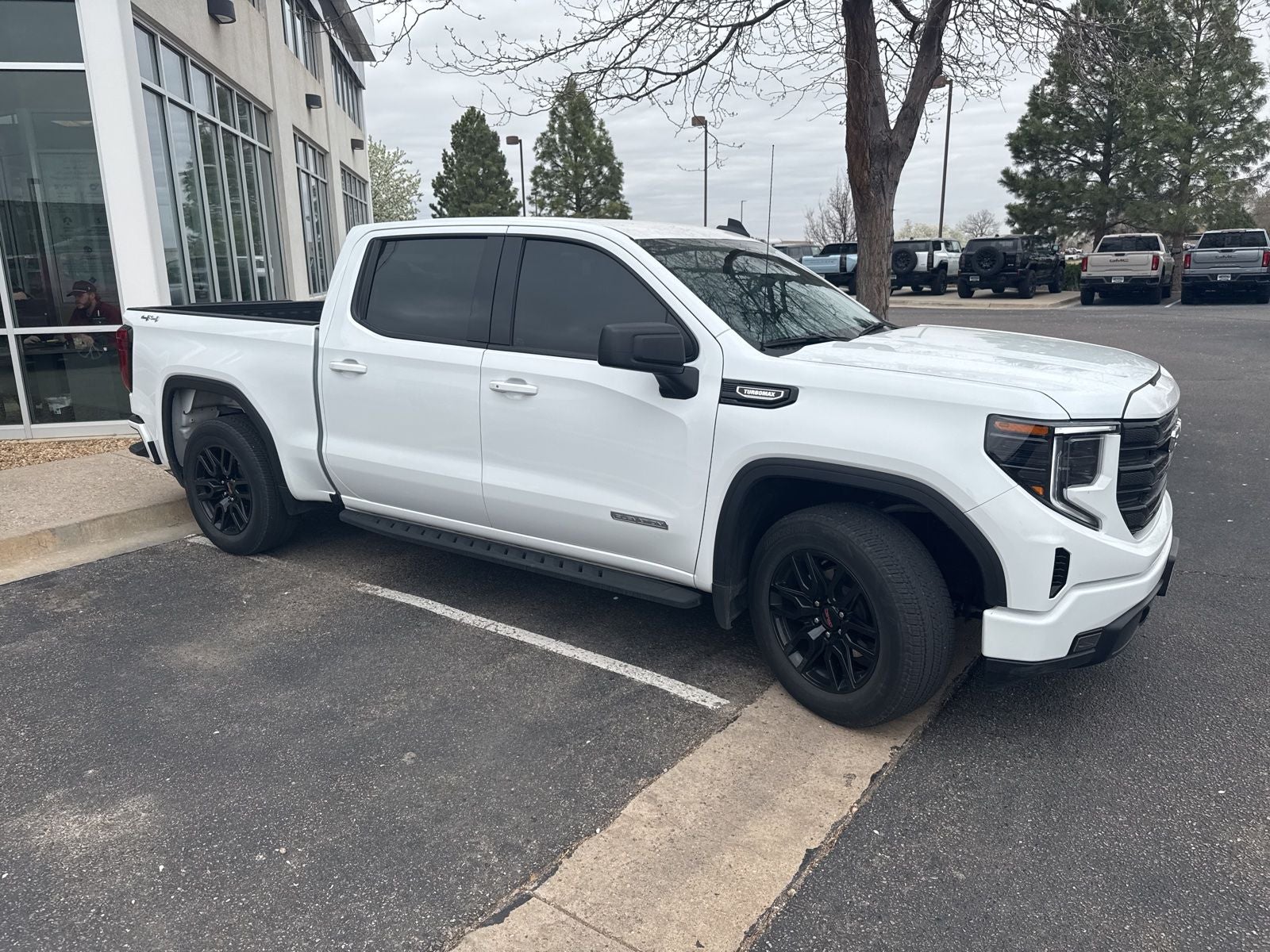 2025 GMC Sierra 1500 Elevation
