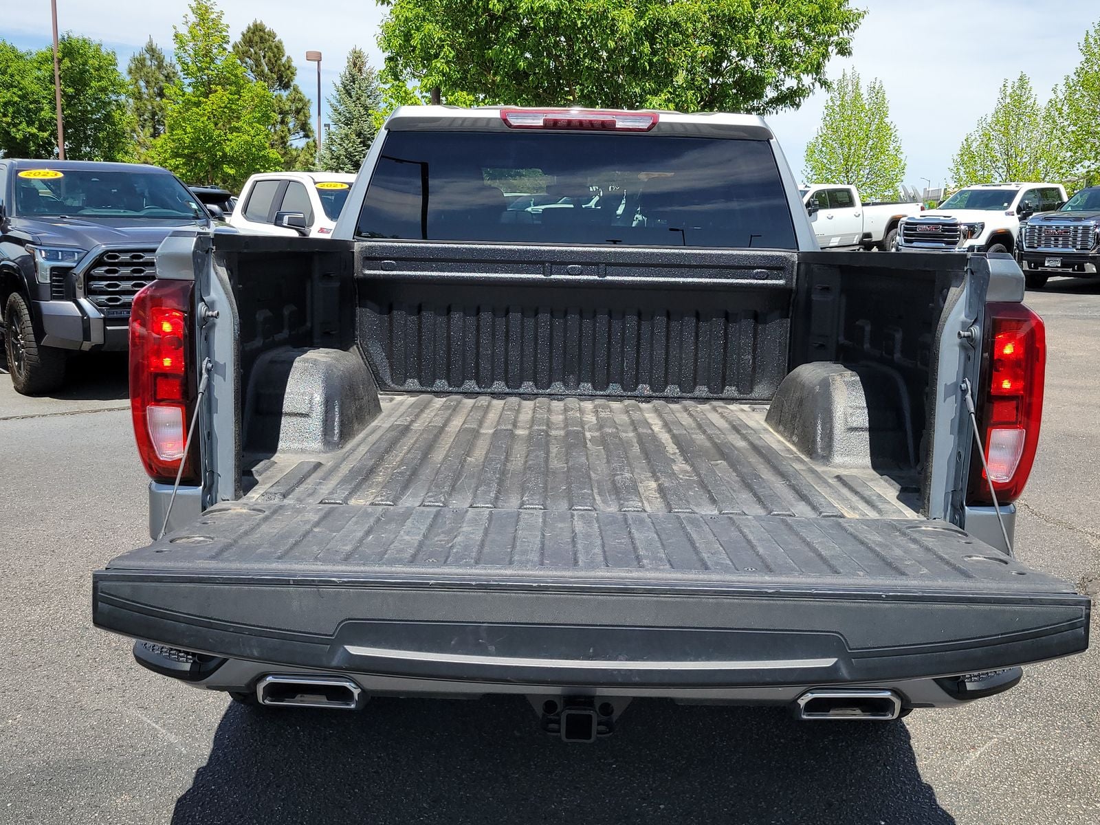 2023 GMC Sierra 1500 Elevation