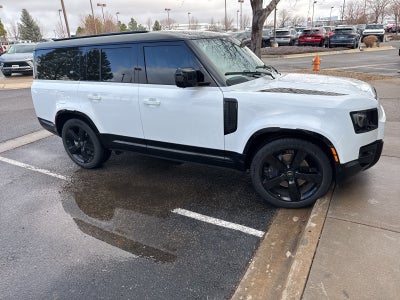 2024 Land Rover Defender 130 X-Dynamic SE
