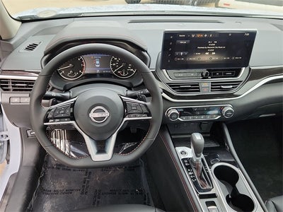 2025 Nissan Altima SR