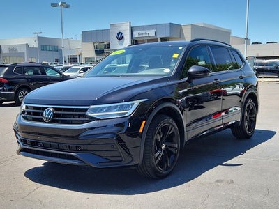 2024 Volkswagen Tiguan SE R-Line Black