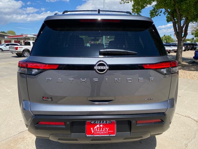 2026 Nissan Pathfinder SV