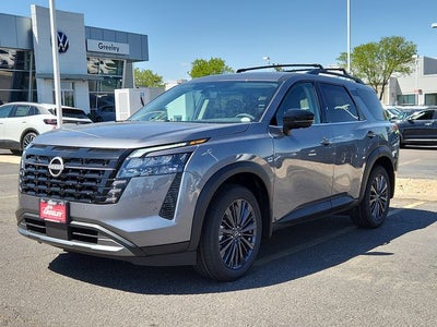 2026 Nissan Pathfinder SL