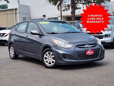 2012 Hyundai Accent 5-Door GS