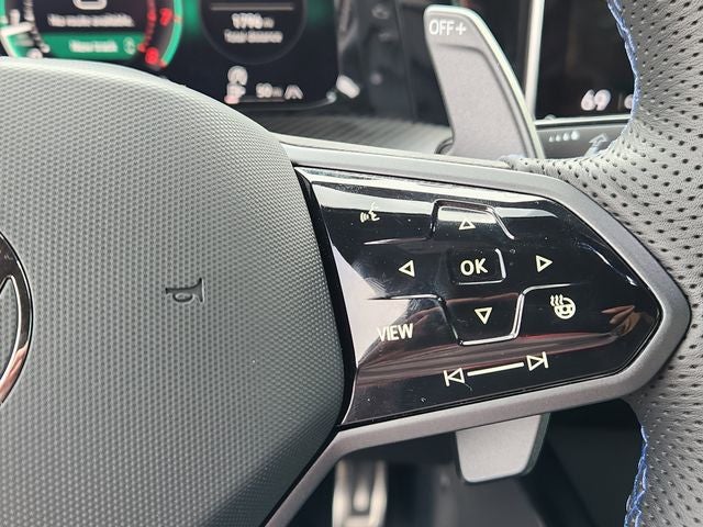 2025 Volkswagen Golf R Black Edition