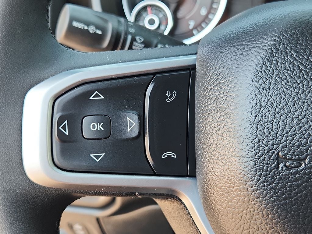 2025 RAM 1500 Big Horn Crew Cab 4x4 6'4' Box
