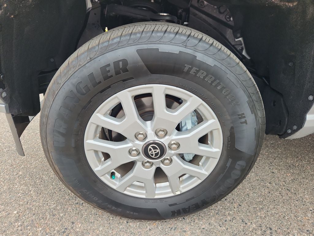 2025 Toyota Tacoma SR5