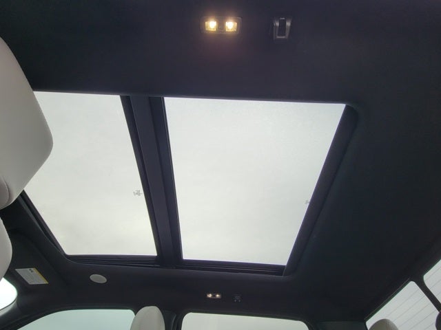 2023 Ford F-150 Lightning Platinum