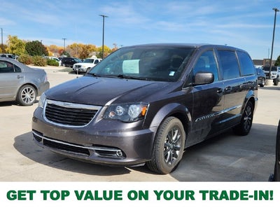 2015 Chrysler Town & Country S