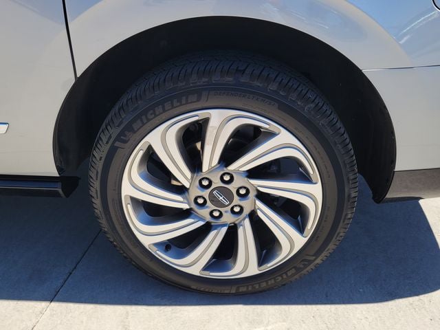 2023 Lincoln Navigator L Reserve