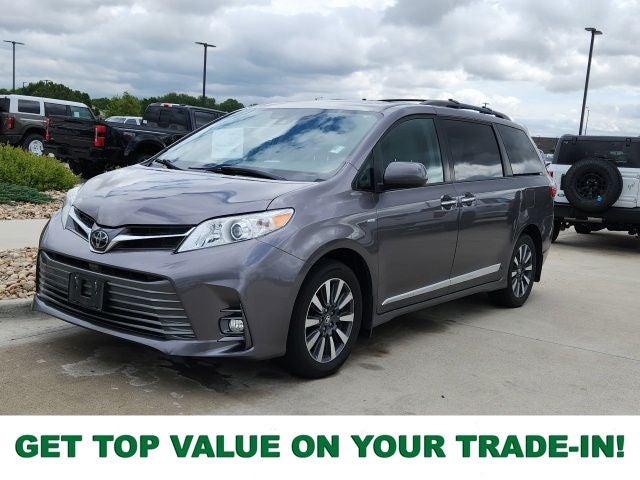 2020 Toyota Sienna XLE 7 Passenger