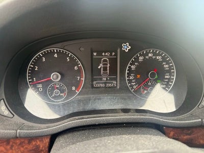 2013 Volkswagen Passat SEL