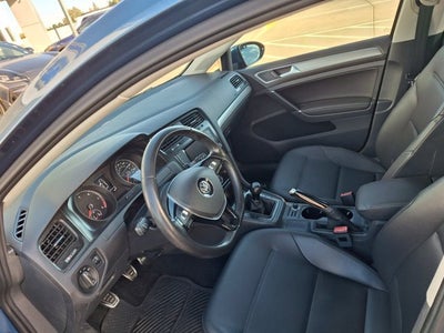 2015 Volkswagen Golf TDI S