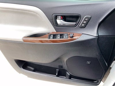 2017 Toyota Sienna Limited Premium