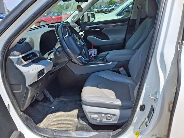 2023 Toyota Highlander Platinum